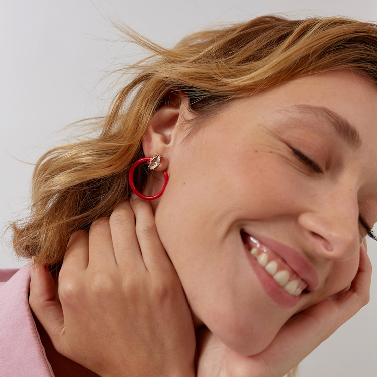 Argola Esmaltada com Zircônias