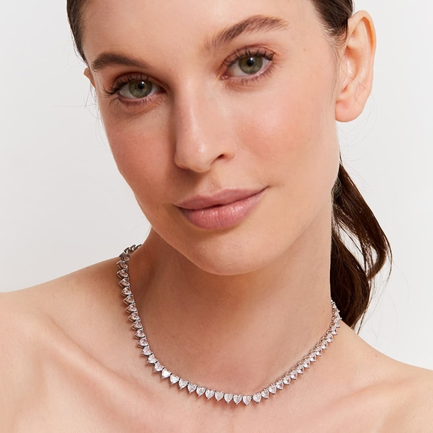Colar Riviera Jade Cravejada de Zircônias Coração Cristal 38cm