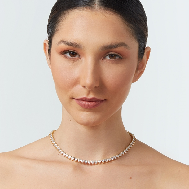 Colar Riviera Jade Cravejada de Zircônias Coração Cristal 38cm