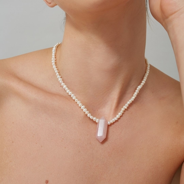 Colar Pérolas e Quarzto Rosa