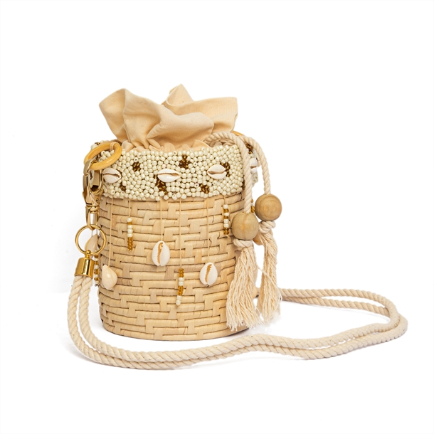 Bolsa Gaia Bucket De Palha e  Búzios