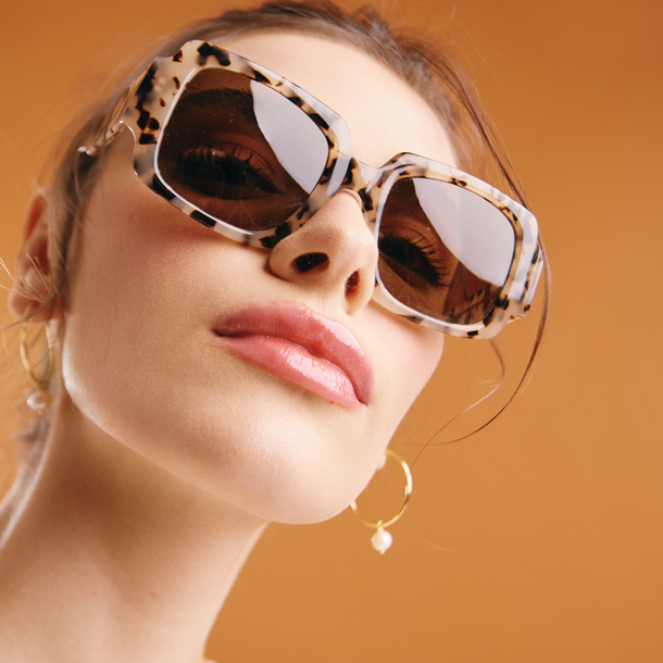 Óculos Animal Print Collab Helena Bordon