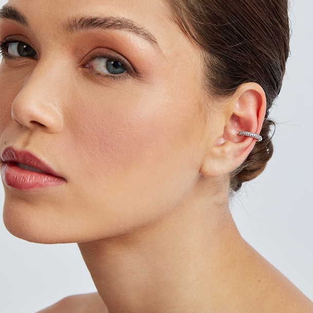 Brinco Piercing de Pressão Zircônias Cravejadas