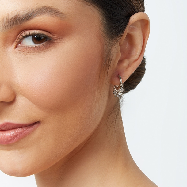 Brinco Argola Estrelinhas e Zircônias