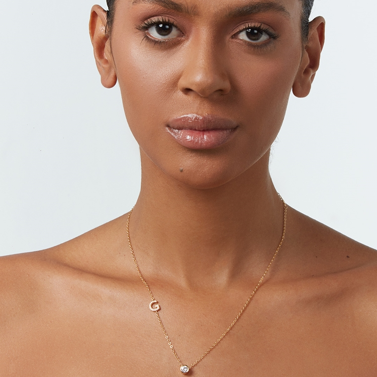 Colar Letras Cravejado e Ponto de Luz