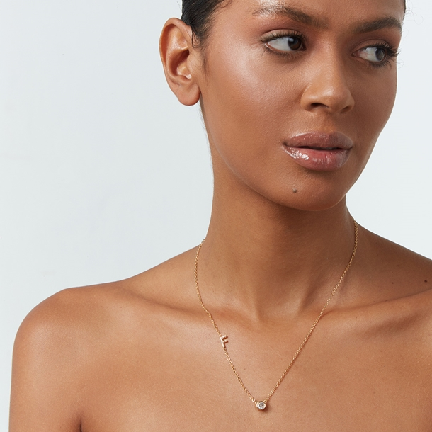 Colar Letras Cravejado e Ponto de Luz