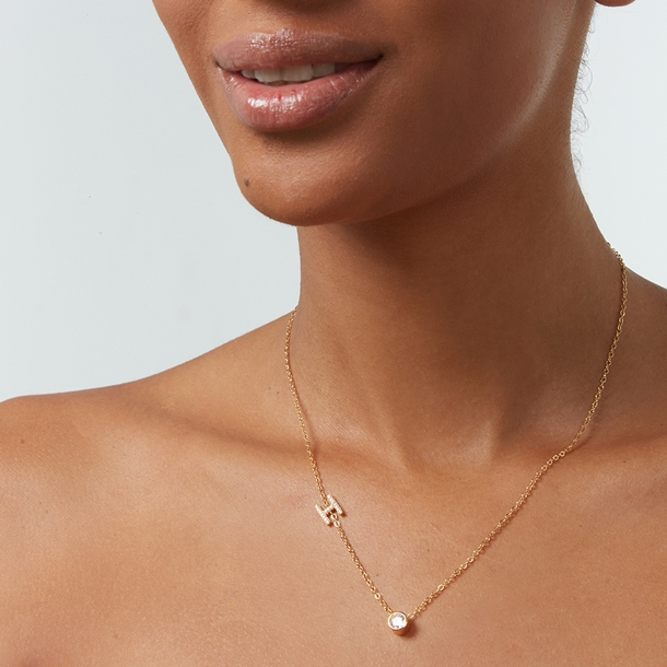 Colar Letras Cravejado e Ponto de Luz