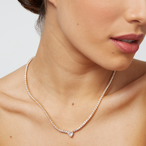 Colar Riviera Coração Pingente Cravejada de Zircônias  Cristal 45cm