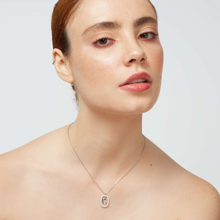 Colar Letras Zircônias Cravejadas Prateado