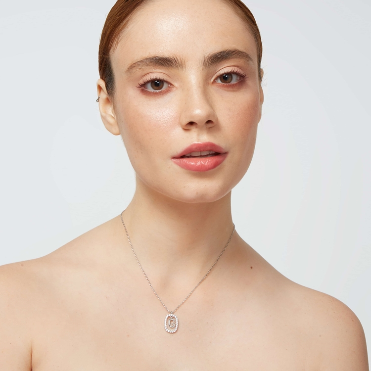 Colar Letras Zircônias Cravejadas Prateado