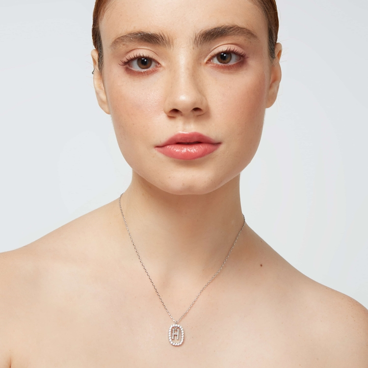 Colar Letras Zircônias Cravejadas Prateado