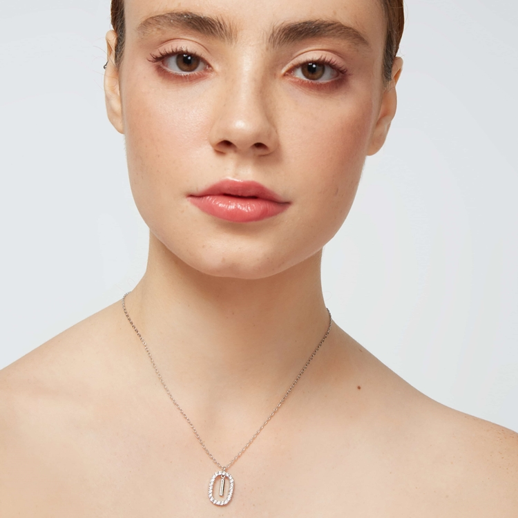 Colar Letras Zircônias Cravejadas Prateado