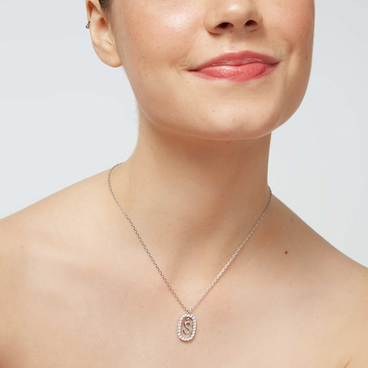 Colar Letras Zircônias Cravejadas Prateado