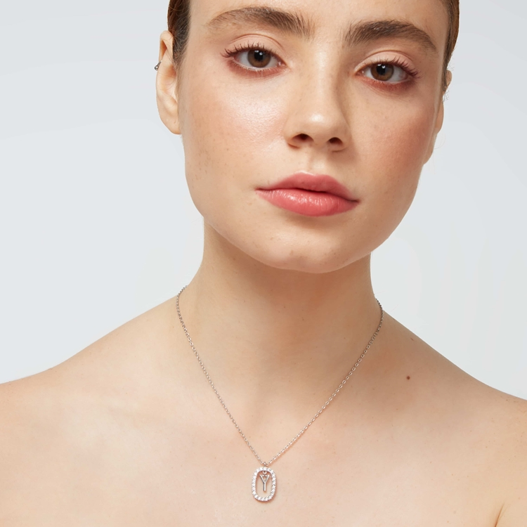 Colar Letras Zircônias Cravejadas Prateado