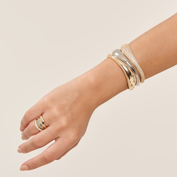 Pulseira Bracelete Liso Coração Afeto