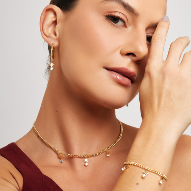 Colar com Zircônias Crevejadas Banho Ouro 18k