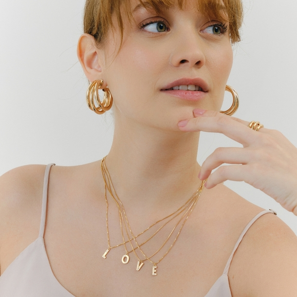 Colar Longo Zircônias Cravejadas Letra G