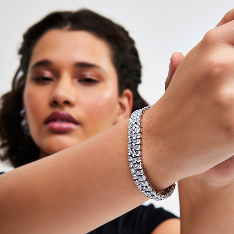 Pulseira Zircônias Cravejadas Banhado a Ródio  Branco