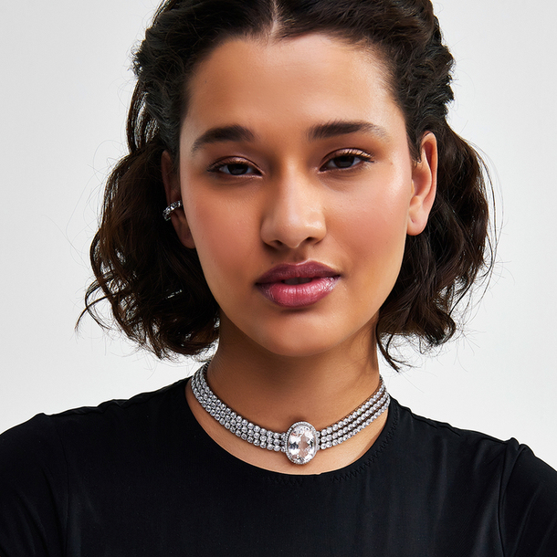 Colar Choker Zircônias Cravejadas Banhado a Ródio  Branco