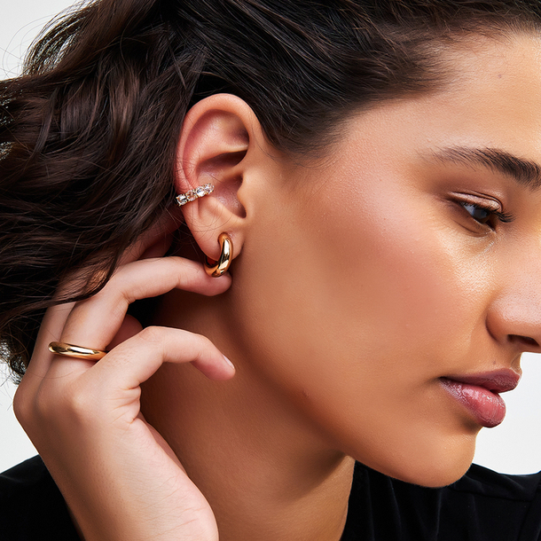 Brinco Argola Mini Lisa  Banho a Ouro 18k
