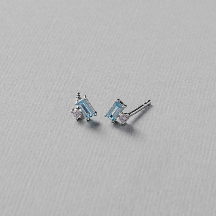 BRINCO BAGUETE TOPAZIO AZUL PRATA 925