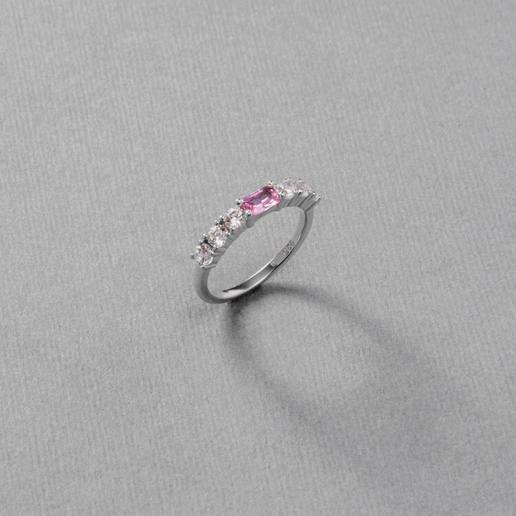 Anel Meia Aliança Baguete Prata 925 com Zircônias Rosa e Incolores