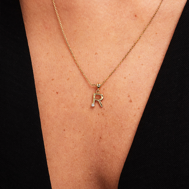 PINGENTE LETRA R ZIRCONIA