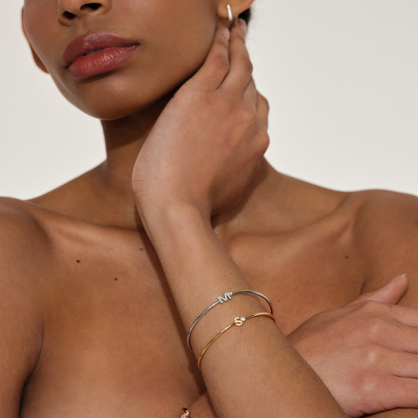 BRACELETE LETRA M PRATA 925