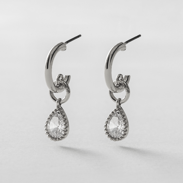 BRINCO SOLITÁRIO COM ZIRCÔNIA