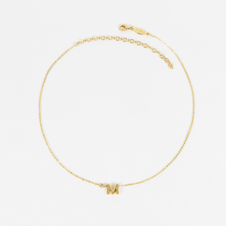 COLAR LETRA M COM ZIRCÔNIA