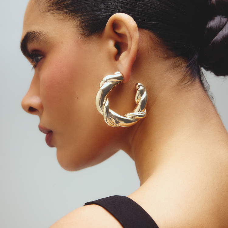 BRINCO ARGOLA TRANÇAS