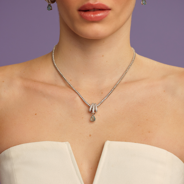 PINGENTE AMORA CRAVEJADO ESPECIAL 5 ANOS