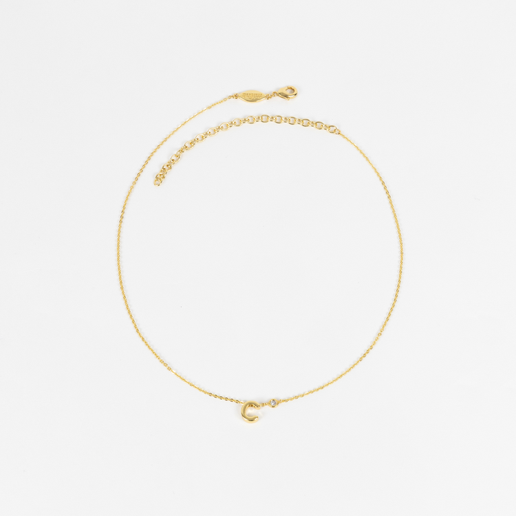 COLAR LETRA C COM ZIRCÔNIA