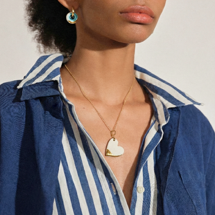 COLAR CERAMICS CORAÇÃO BRANCO