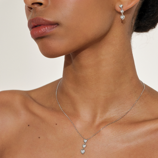 COLAR TRIPLO CORAÇÃO PRATA 925