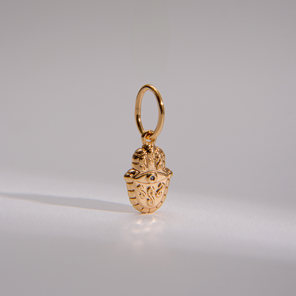 PINGENTE CHARM BAR HAMSA