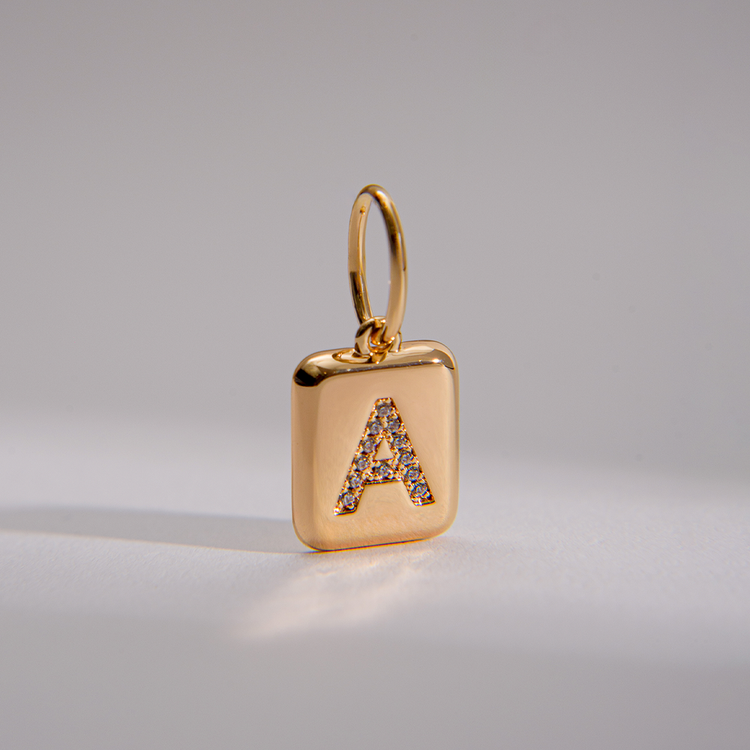 PINGENTE CHARM BAR LETRA A