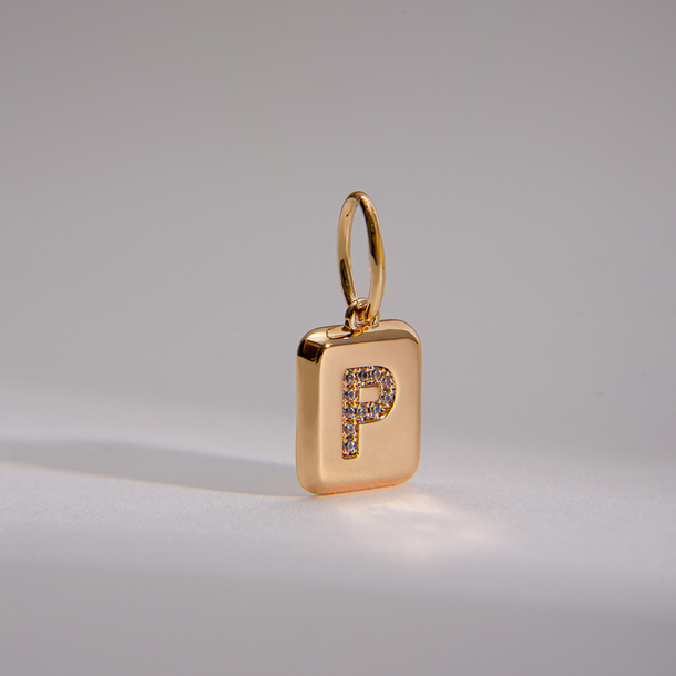 PINGENTE CHARM BAR LETRA P