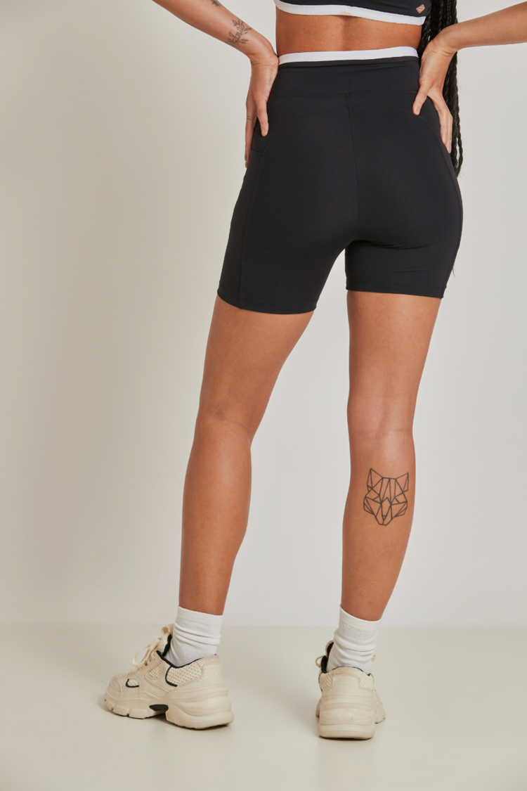 Open Era — BERMUDA CURTA ELASTIC BY MICA